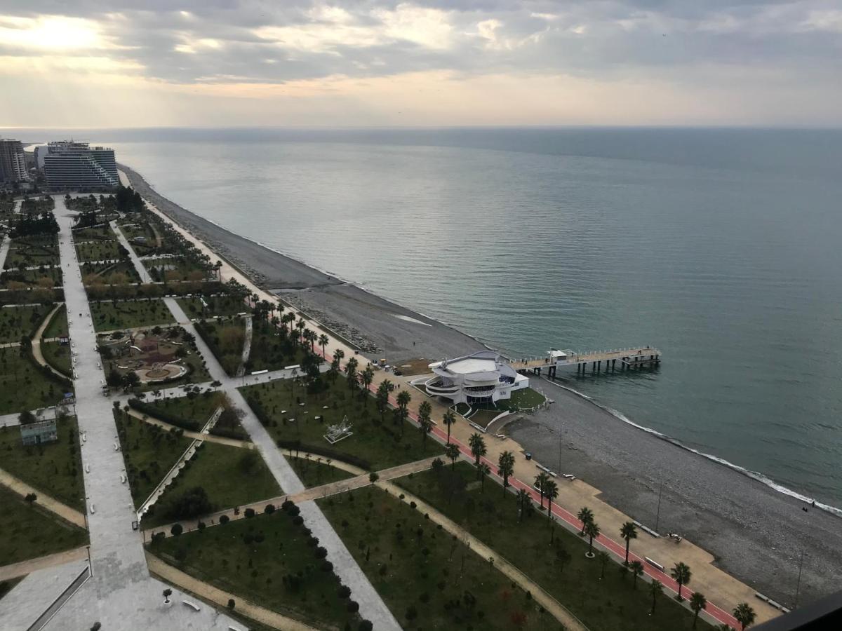 Orbi Beach Garden Μπατούμι Εξωτερικό φωτογραφία